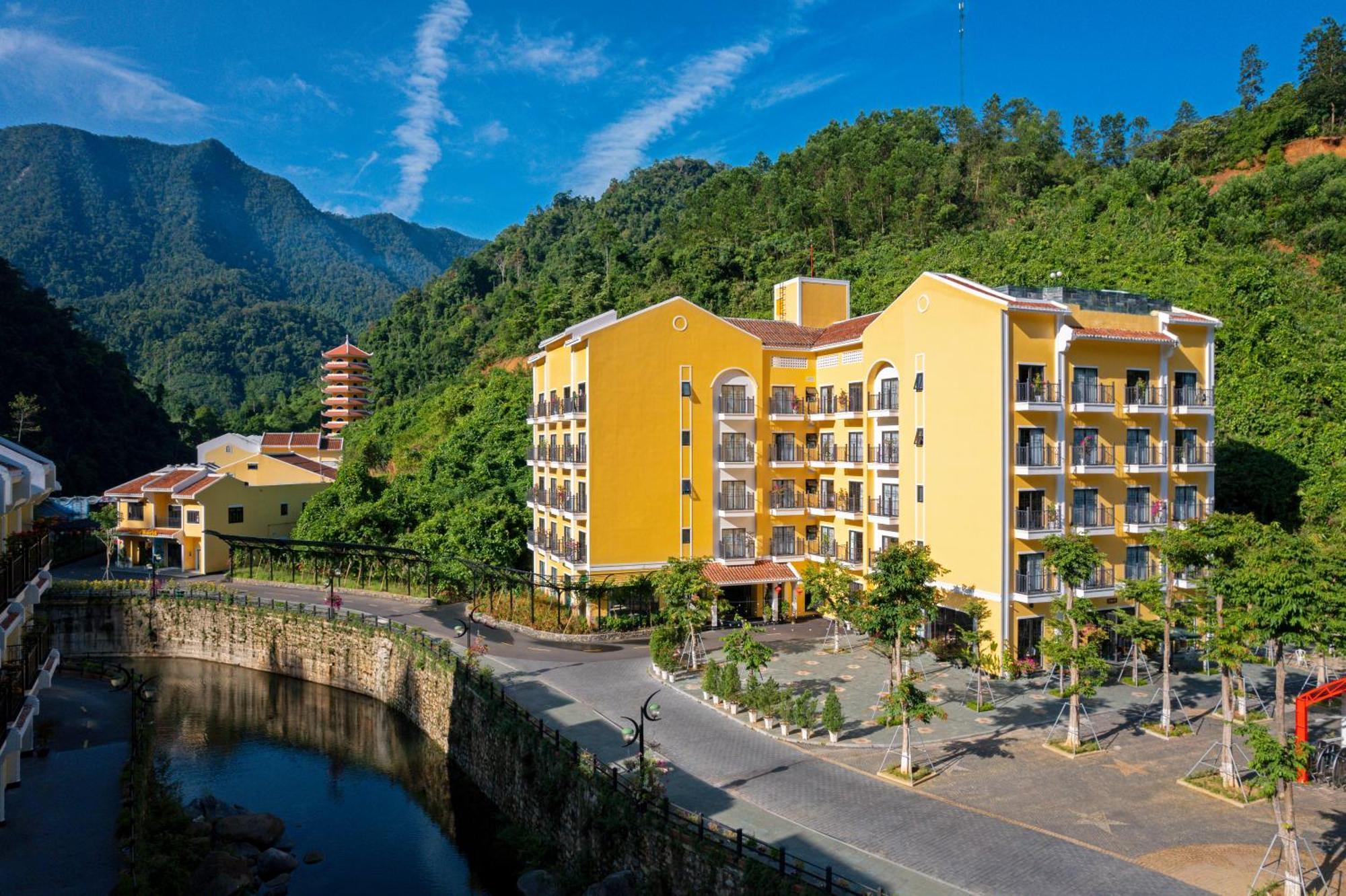 Fivitel Cong Troi Dong Giang - Fivitel Dong Giang Heaven'S Gate Hotel Exterior foto